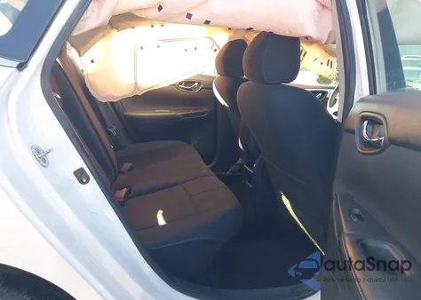 2017 Nissan Sentra S z USA, uszkodzony, nr VIN 3N1AB7AP9HY270061